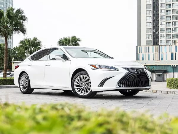 Dịch vụ thay Kính chắn gió xe Lexus ES 250 tận nơi